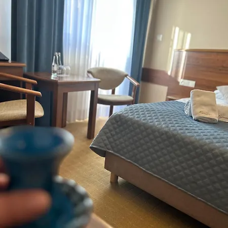 Pod Kotelnica Bed & Breakfast 3*