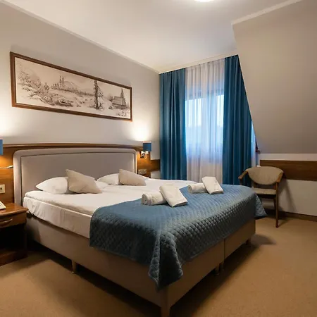 فندق مبيت وإفطار Pod Kotelnica 3*