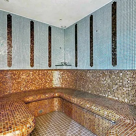 Pod Kotelnicą Nocleg ze śniadaniem 3*
